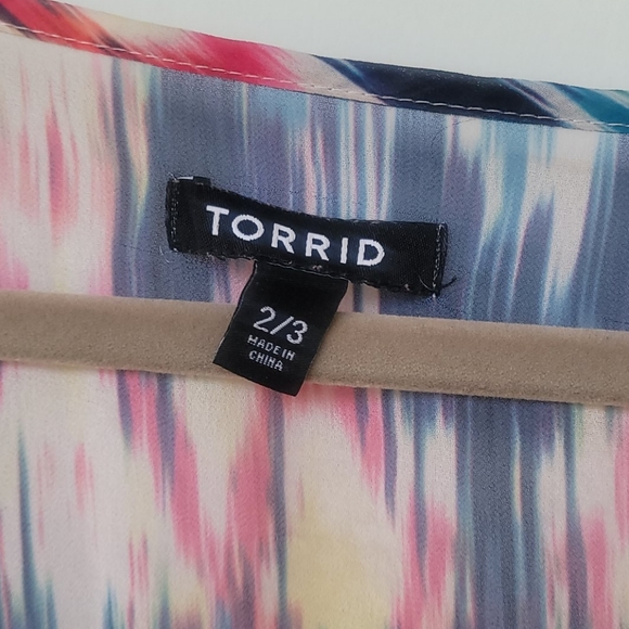 Long colorful Torrid pool cover up 100% polyester - Picture 2 of 7